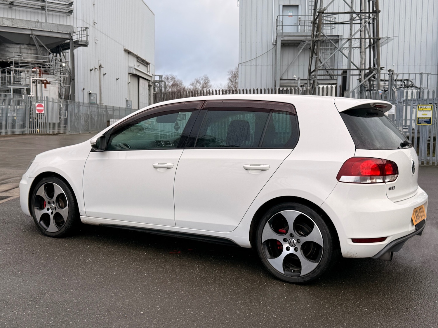 Used Volkswagen Golf 2011 for sale - 77570132: Photo 12