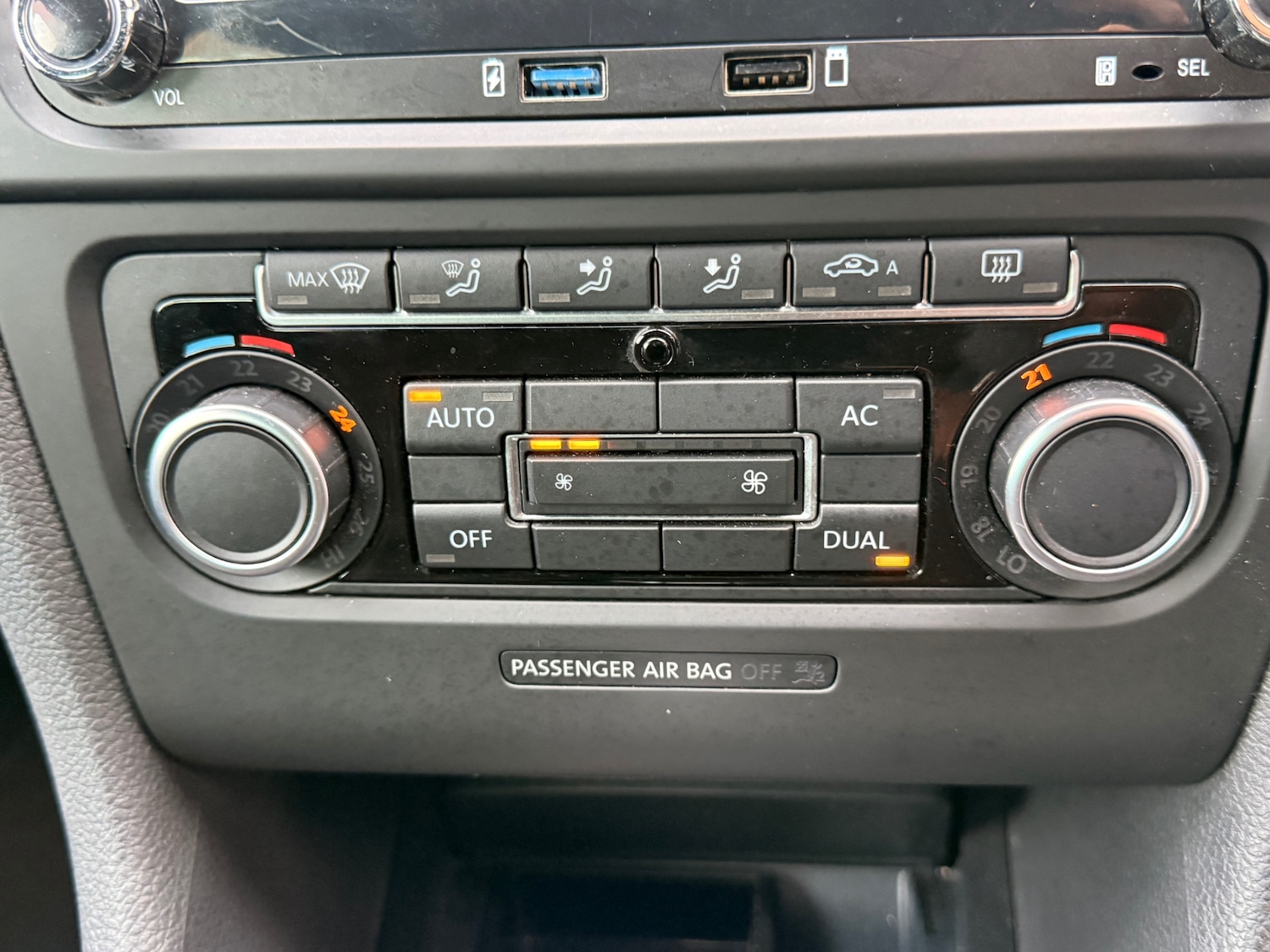 Used Volkswagen Golf 2011 for sale - 77570132: Photo 31