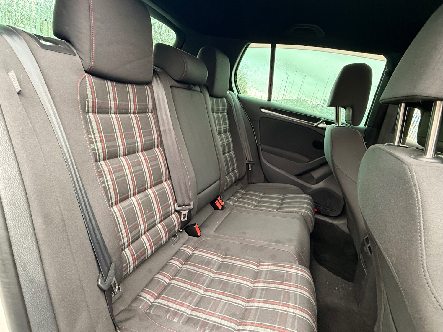 Used Volkswagen Golf 2011 for sale - 77570132: Photo 40