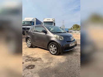 Used Toyota IQ 2010 for sale - 76196263: Photo