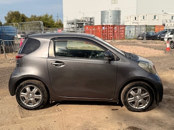 Used Toyota IQ 2010 for sale - 76196263: Photo