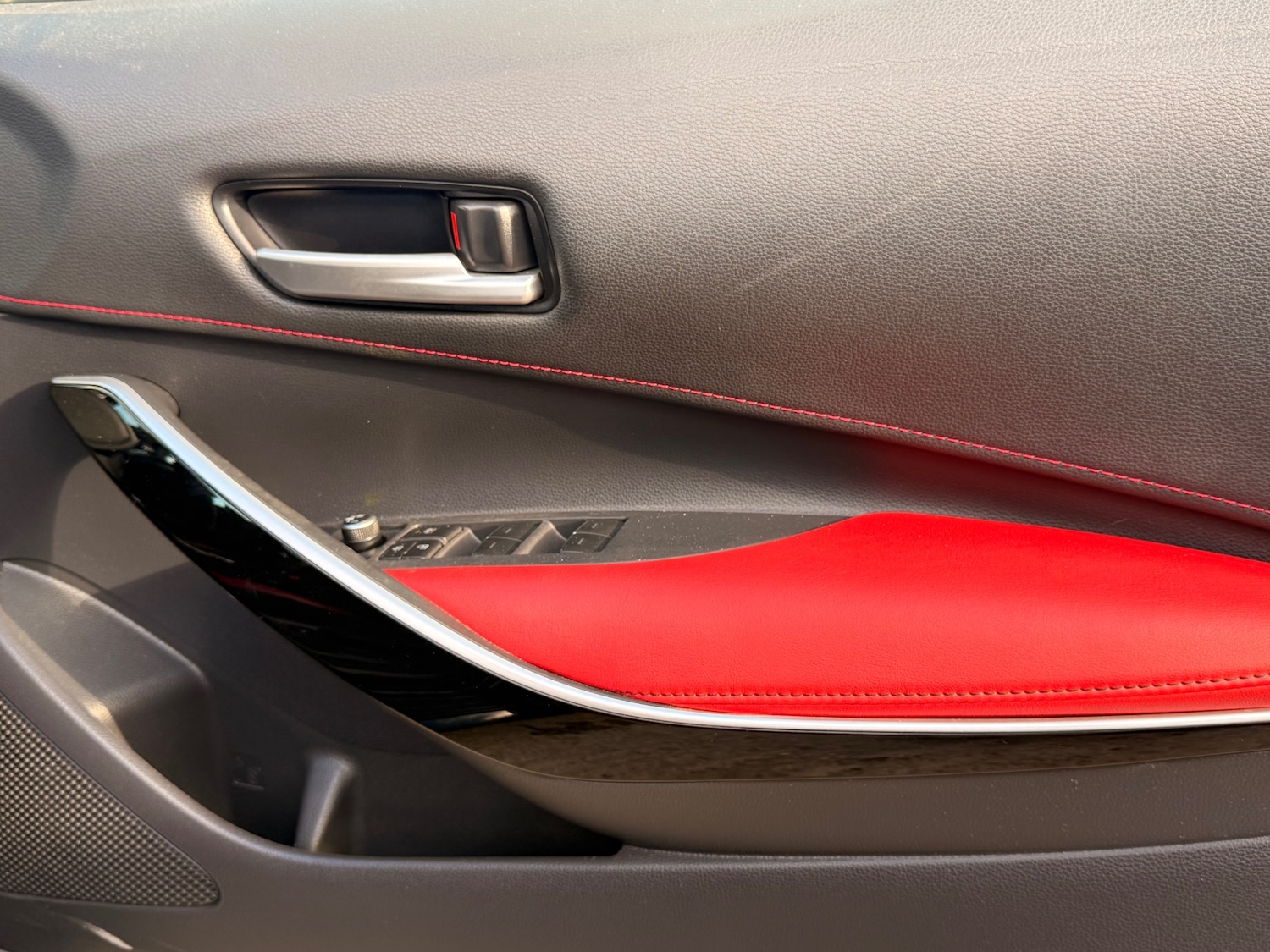 Used Toyota Corolla 2020 for sale - 76195179: Photo 36