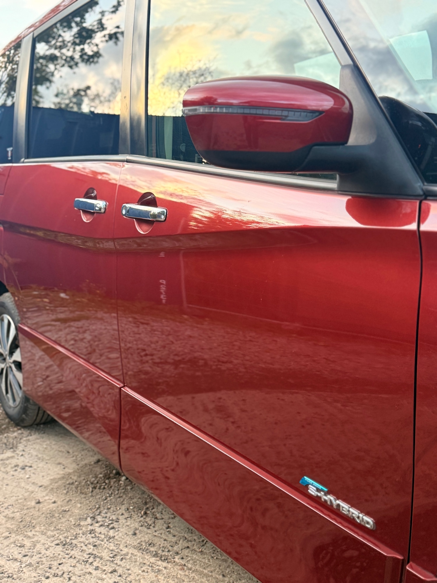 Used Nissan Serena 2025 for sale - 76430631: Photo 21