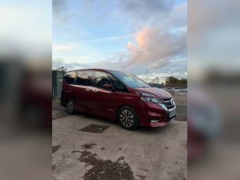 Used Nissan Serena 2017 for sale - 76430631: Photo