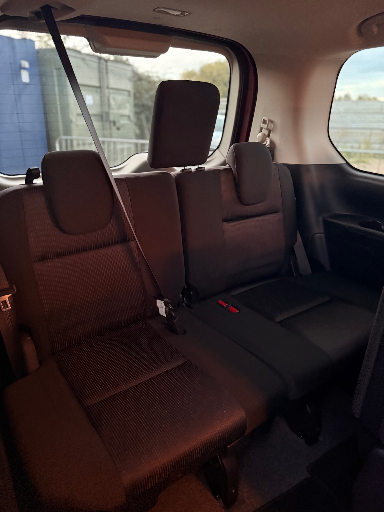 Used Nissan Serena 2025 for sale - 76430631: Photo 32