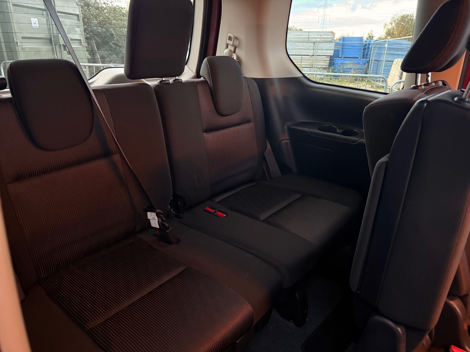 Used Nissan Serena 2025 for sale - 76430631: Photo 34