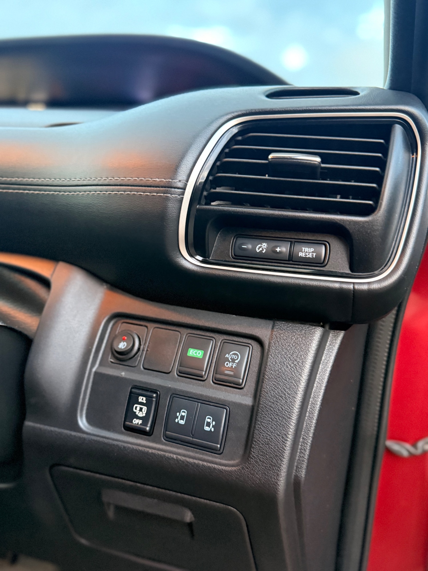 Used Nissan Serena 2025 for sale - 76430631: Photo 37