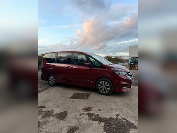 Used Nissan Serena 2017 for sale - 76430631: Photo