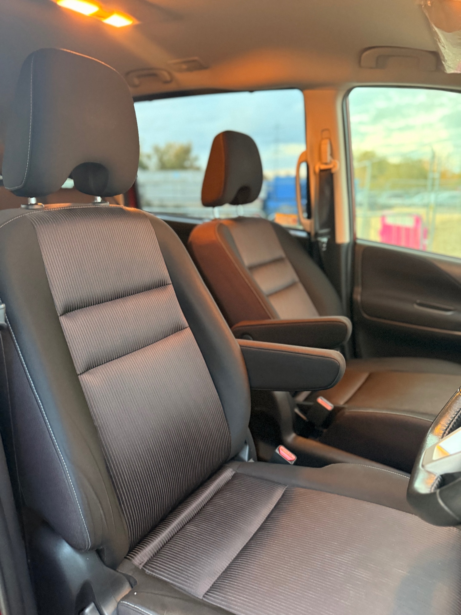 Used Nissan Serena 2025 for sale - 76430631: Photo 41