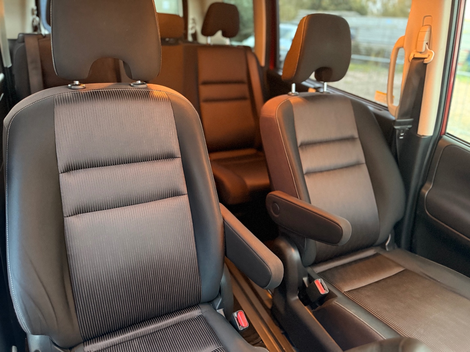 Used Nissan Serena 2025 for sale - 76430631: Photo 44