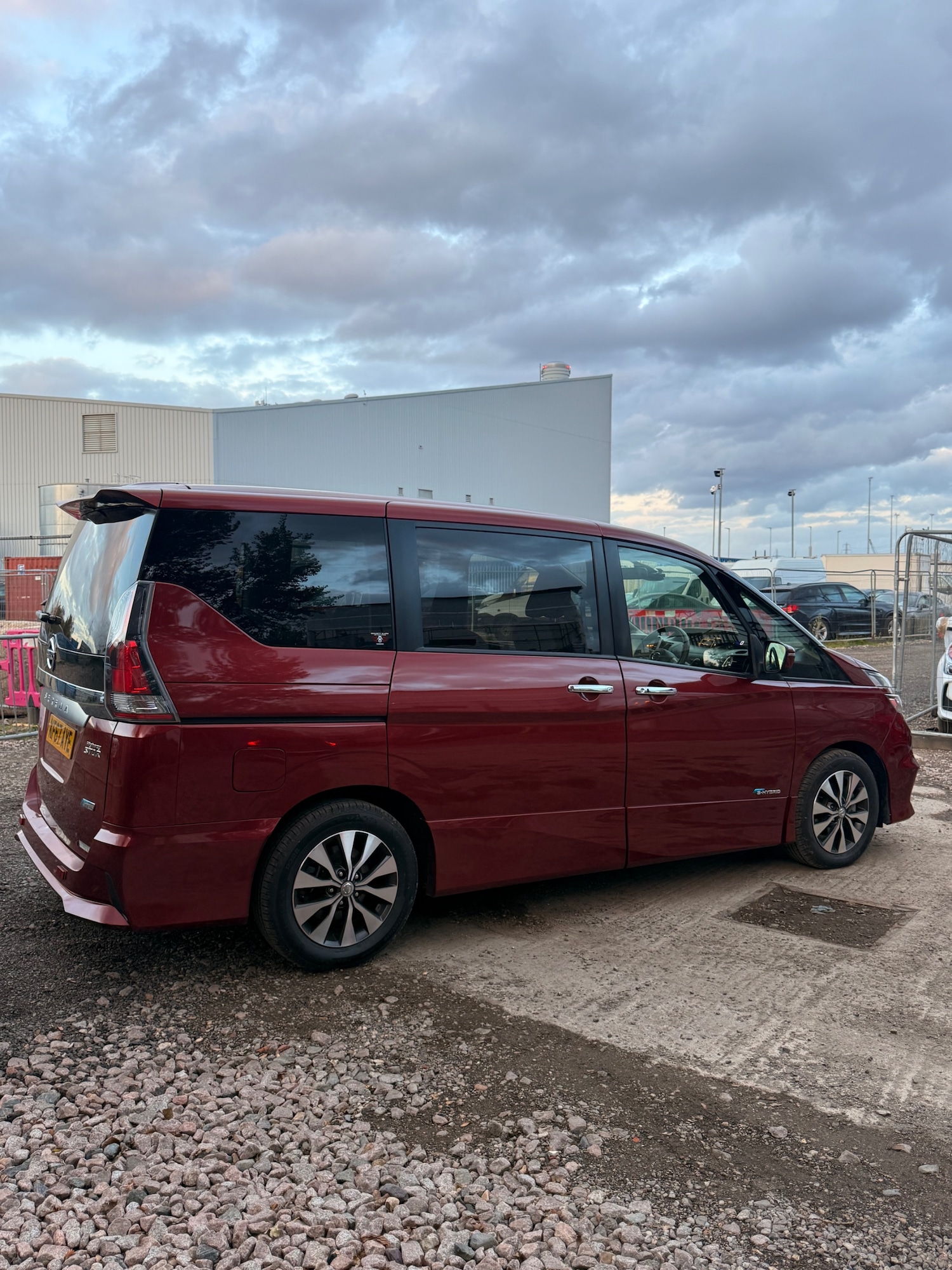 Used Nissan Serena 2025 for sale - 76430631: Photo 5