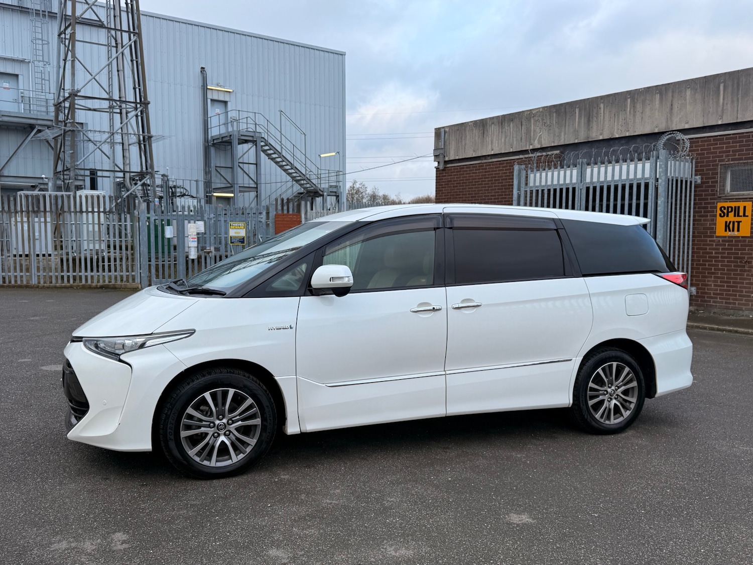 Used Toyota Estima 2016 for sale - 77570128: Photo 13