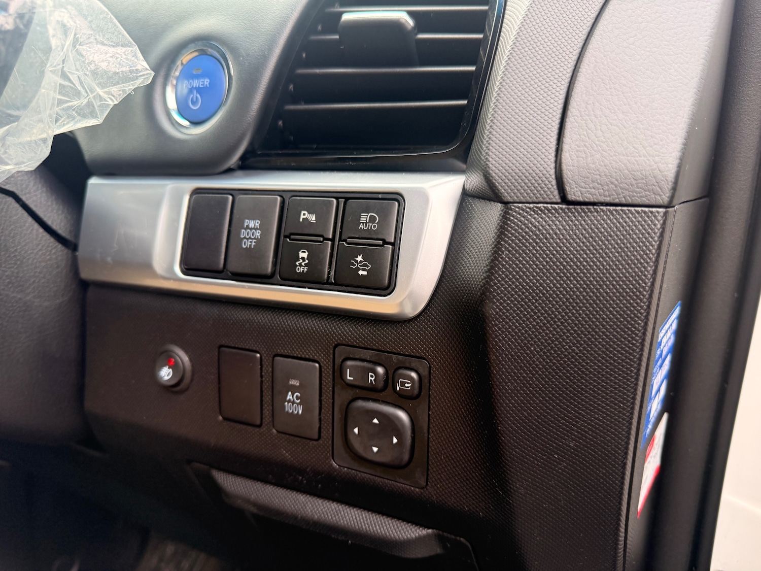 Used Toyota Estima 2016 for sale - 77570128: Photo 34