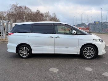 Used Toyota Estima 2016 for sale - 77570128: Photo