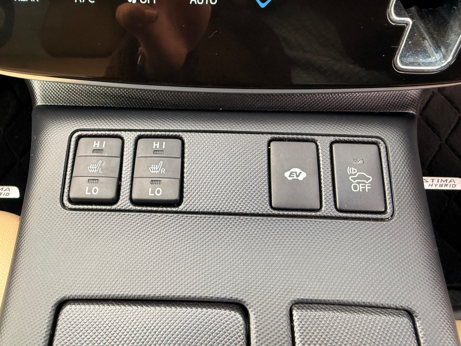 Used Toyota Estima 2016 for sale - 77570128: Photo 42