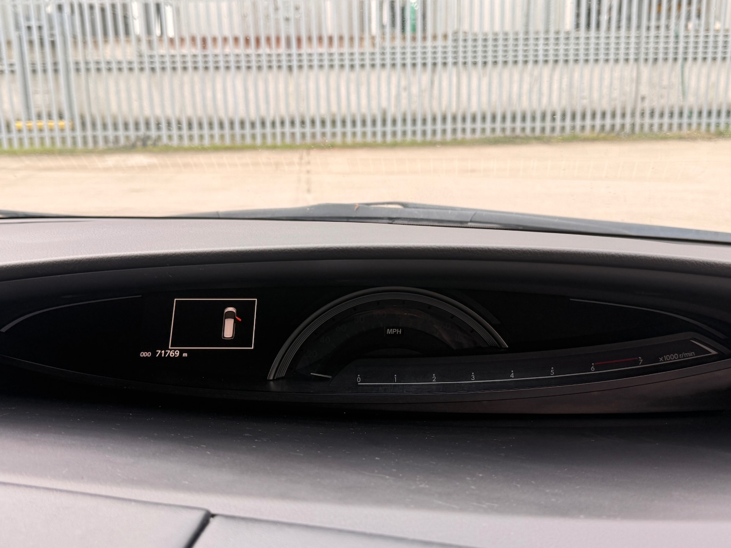 Used Toyota Estima 2016 for sale - 77570128: Photo 44