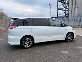 Used Toyota Estima 2016 for sale - 77570128: Photo