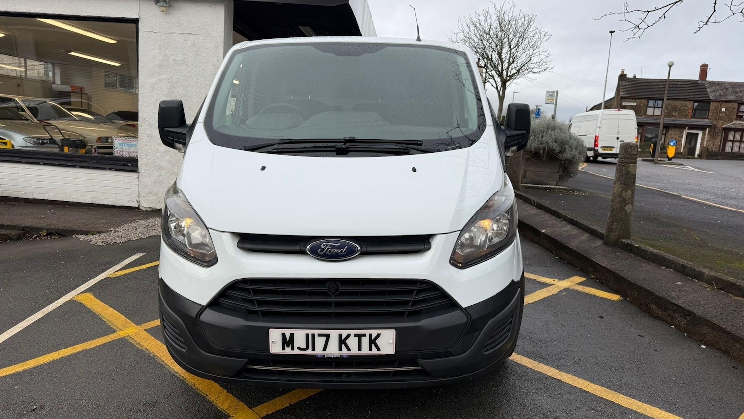 Used Ford Transit Custom 2017 for sale - 76786616: Photo 2