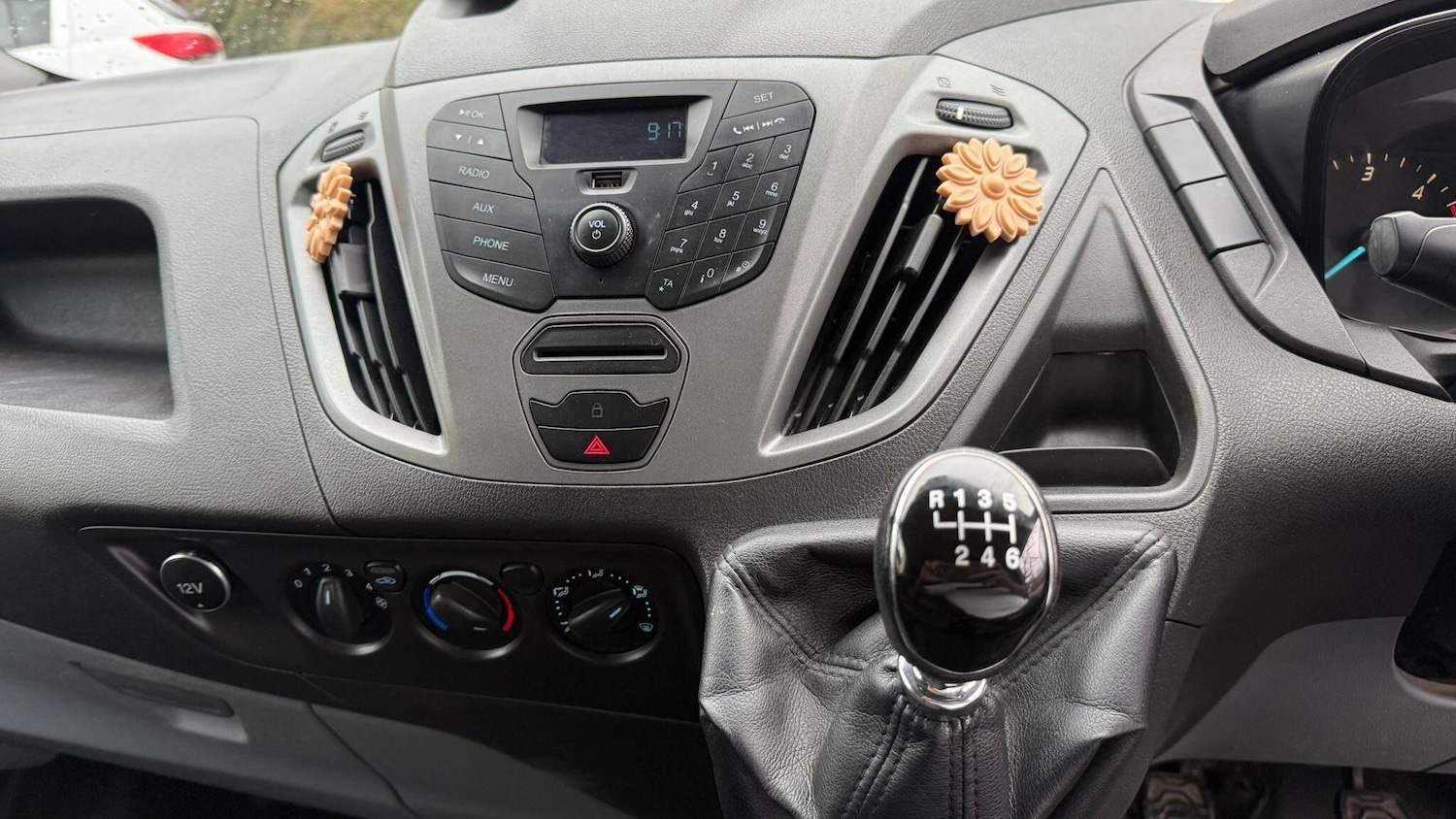 Used Ford Transit Custom 2017 for sale - 76786616: Photo 34