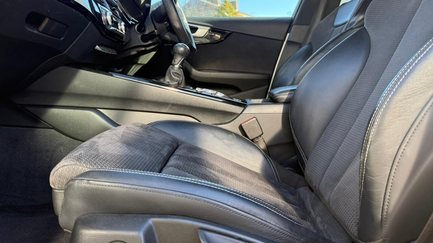 Used Audi A4 2019 for sale - 77892091: Photo 43