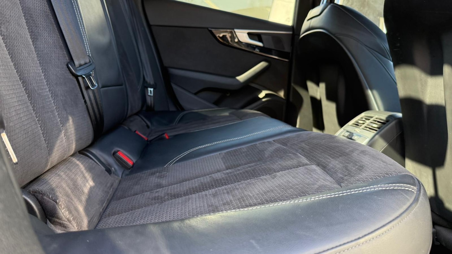 Used Audi A4 2019 for sale - 77892091: Photo 51