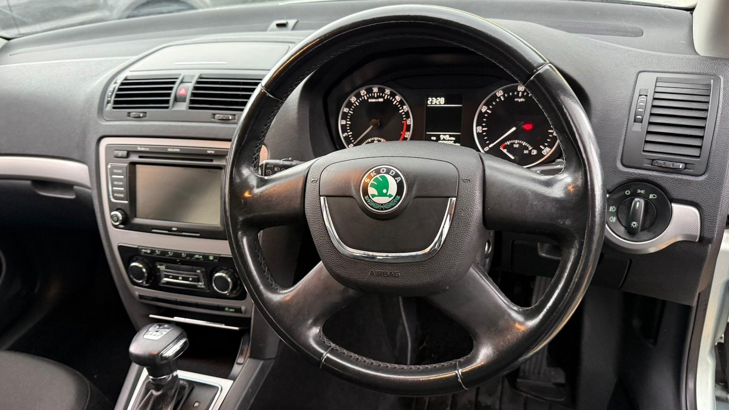 Used Skoda Octavia 2011 for sale - 76801320: Photo 34