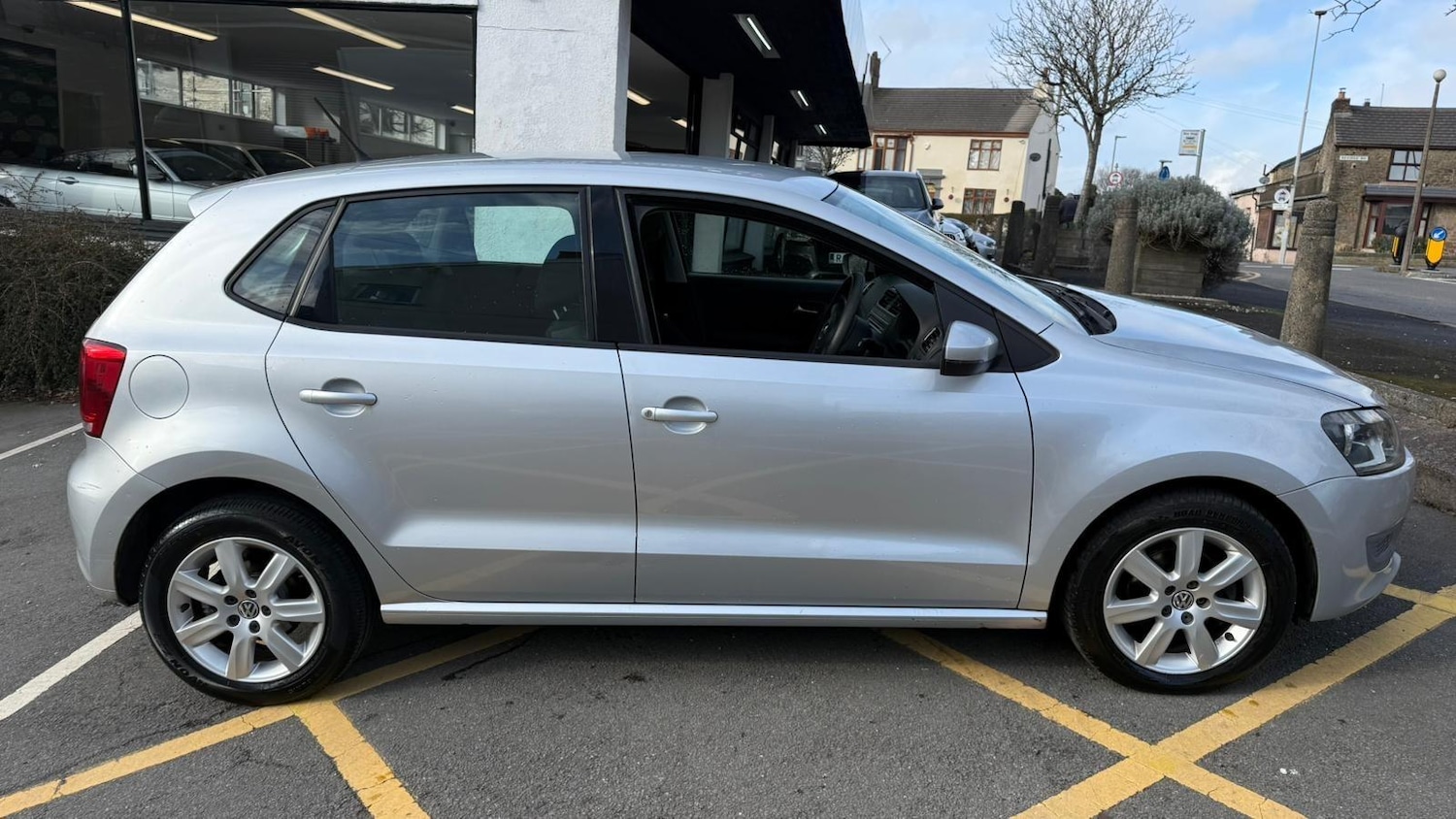 Used Volkswagen Polo 2009 for sale - 77315381: Photo 16