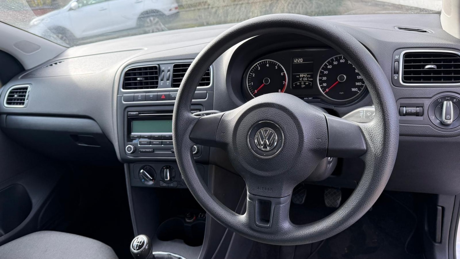 Used Volkswagen Polo 2009 for sale - 77315381: Photo 34