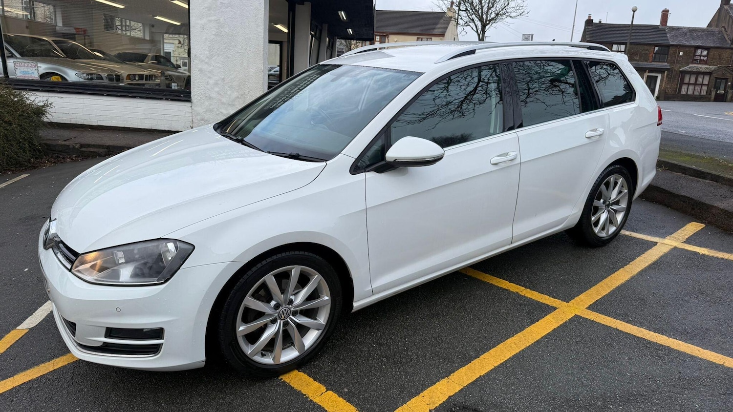 Used Volkswagen Golf 2014 for sale - 77174875: Photo 10