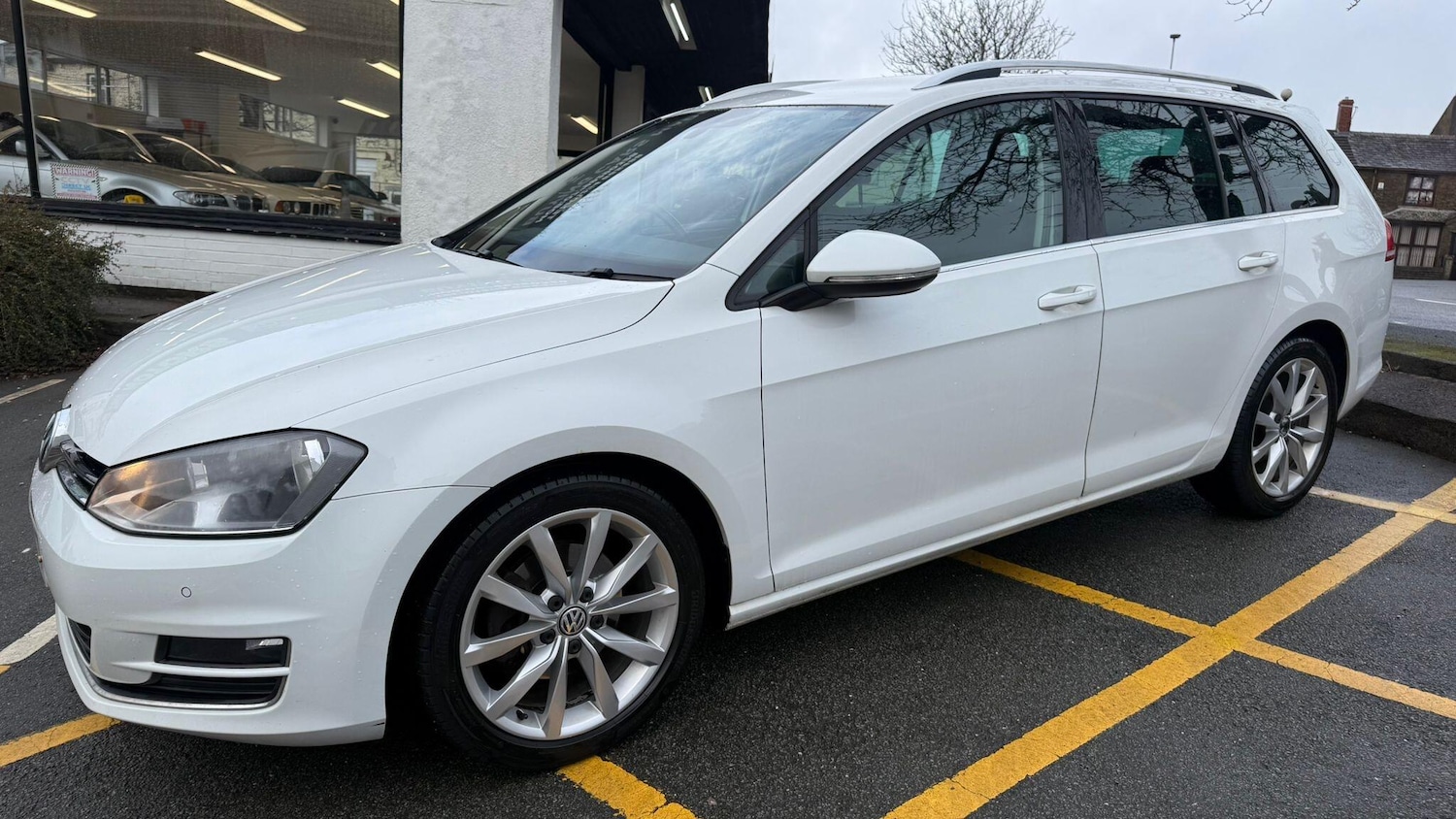 Used Volkswagen Golf 2014 for sale - 77174875: Photo 3