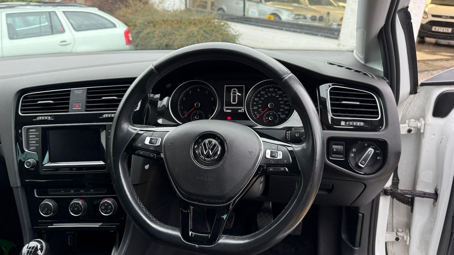 Used Volkswagen Golf 2014 for sale - 77174875: Photo 37