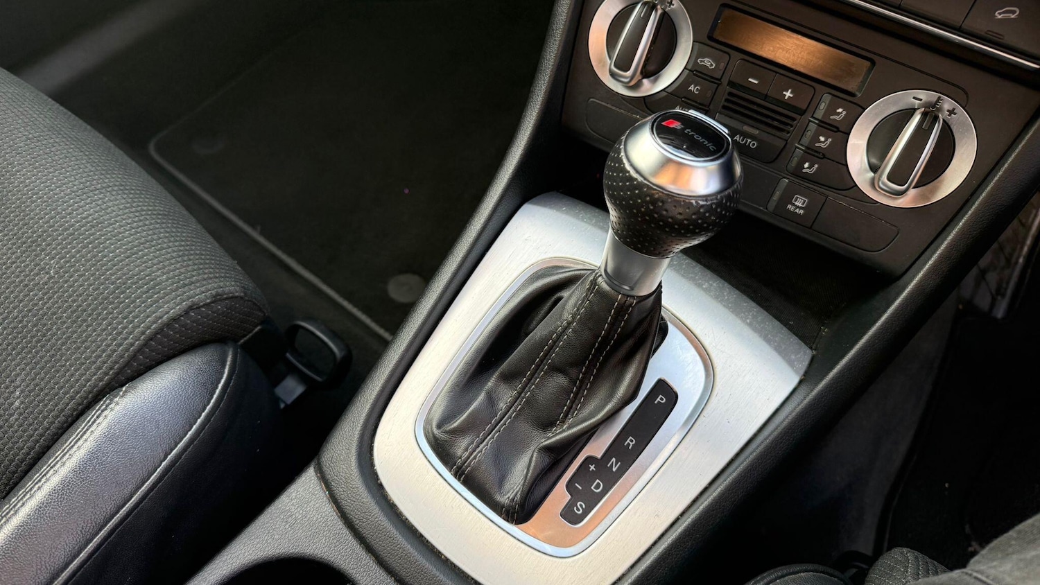 Used Audi Q3 2013 for sale - 77049661: Photo 42