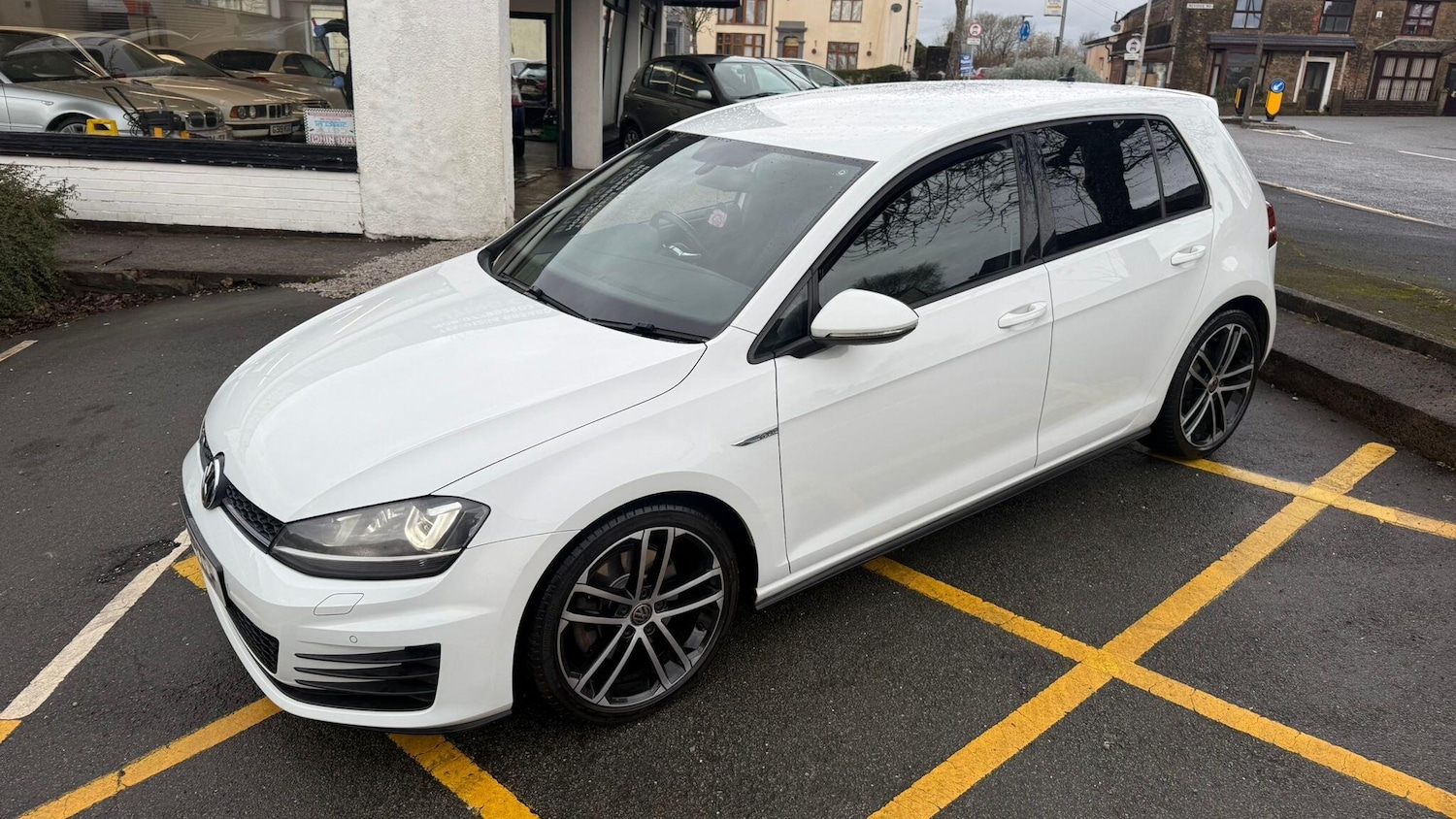 Used Volkswagen Golf 2013 for sale - 76786609: Photo 16