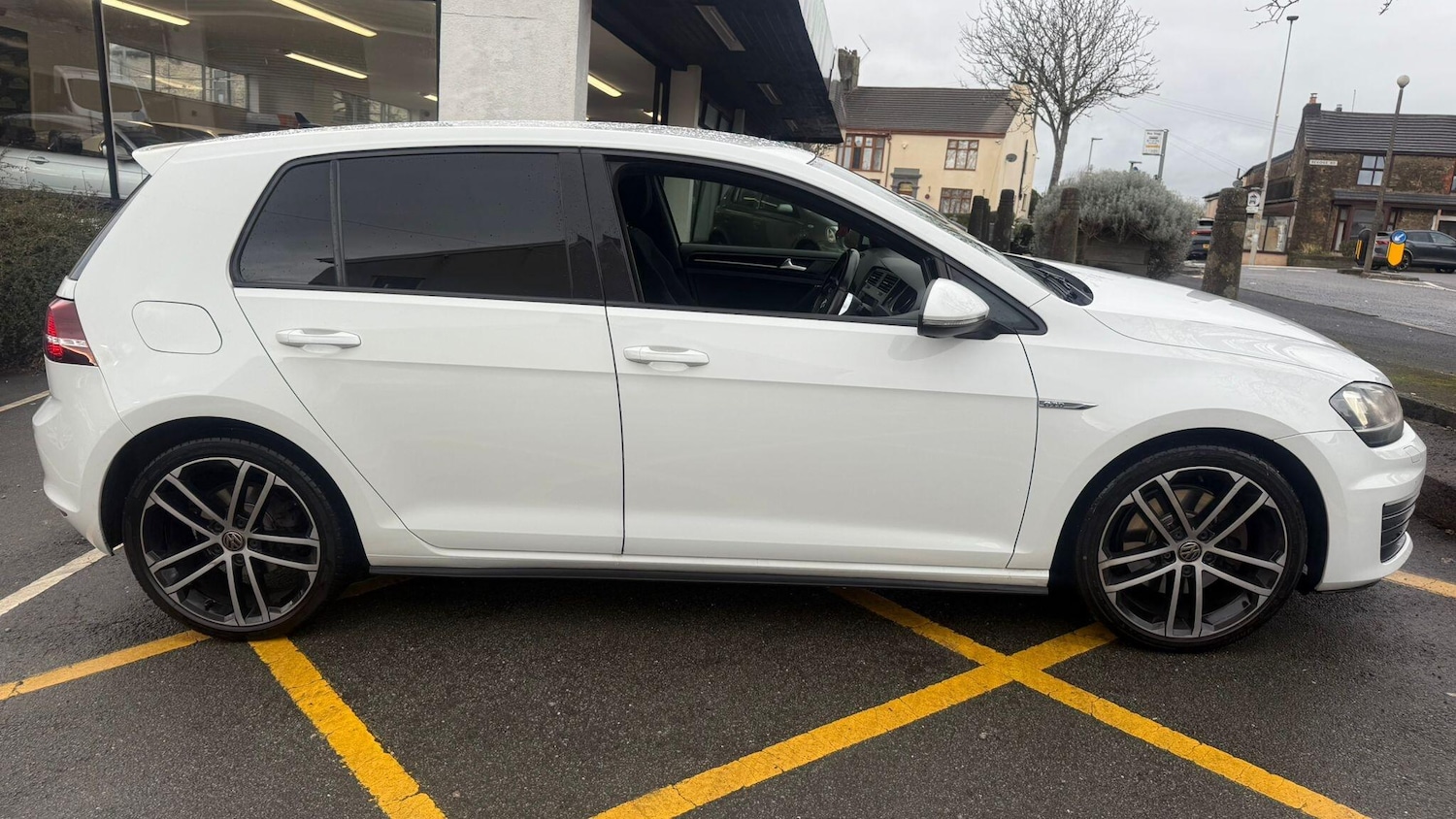 Used Volkswagen Golf 2013 for sale - 76786609: Photo 19