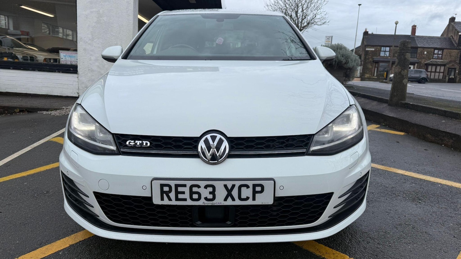 Used Volkswagen Golf 2013 for sale - 76786609: Photo 2