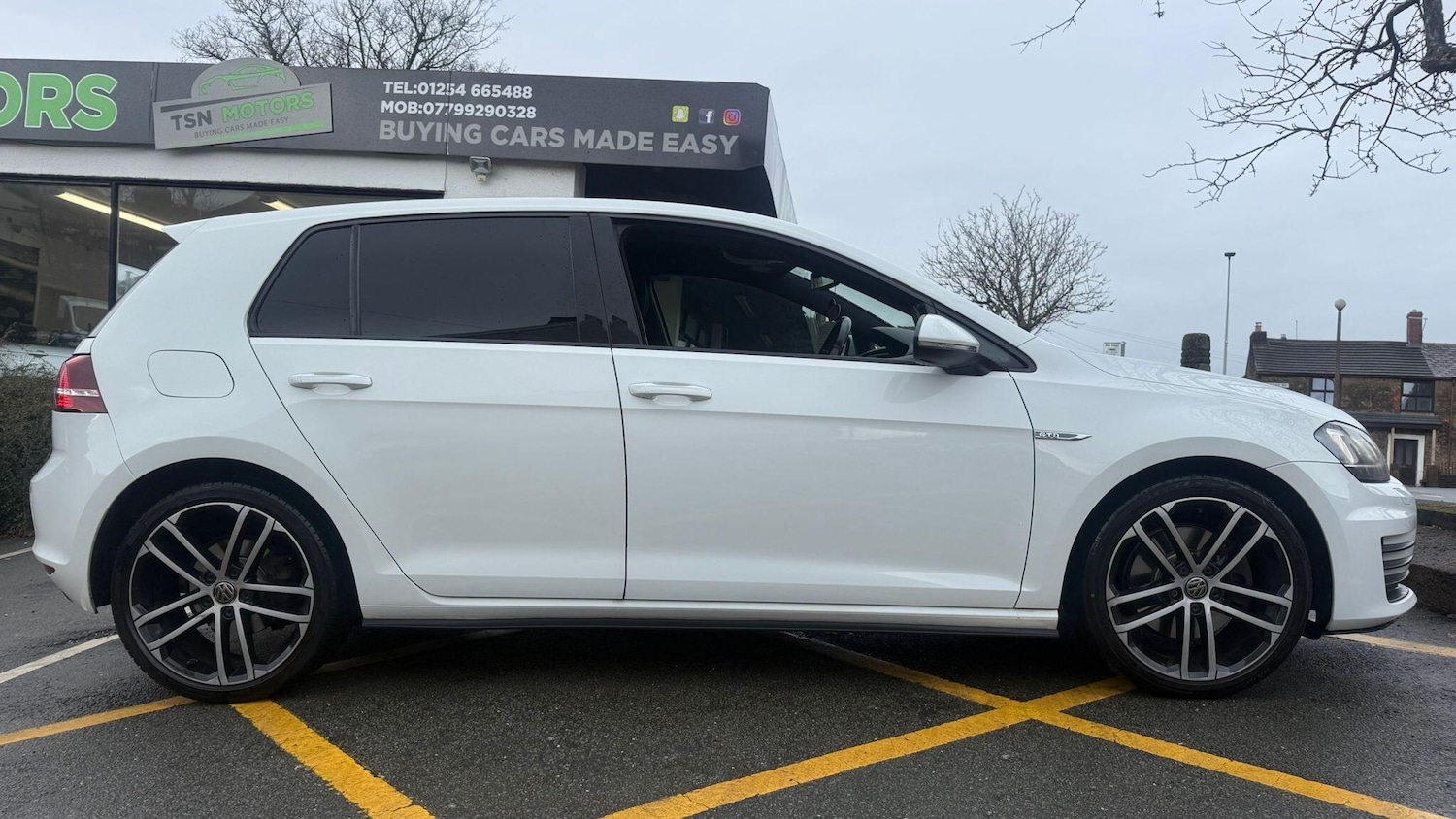 Used Volkswagen Golf 2013 for sale - 76786609: Photo 21