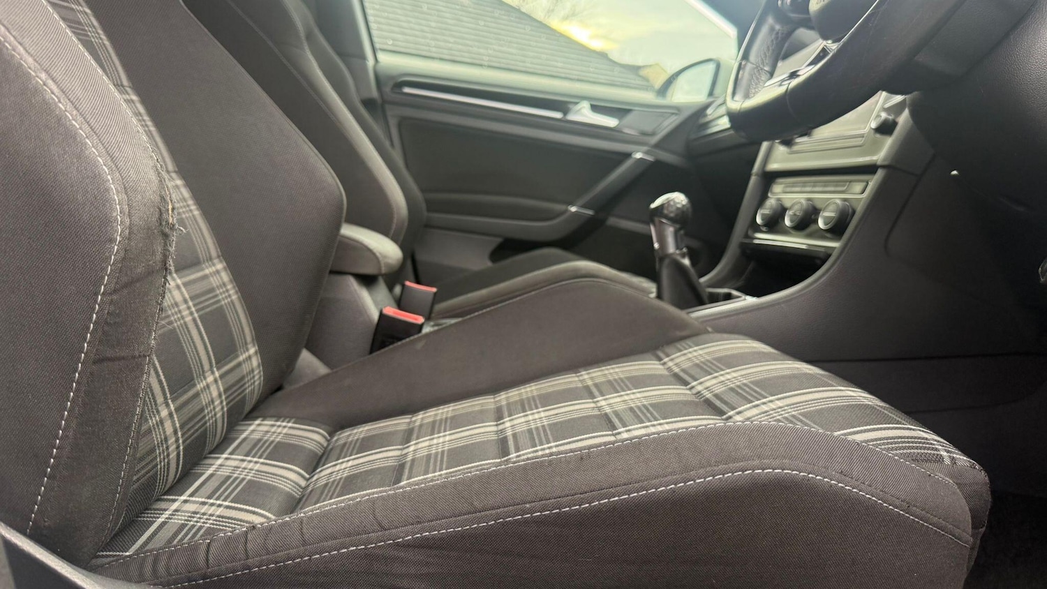 Used Volkswagen Golf 2013 for sale - 76786609: Photo 39