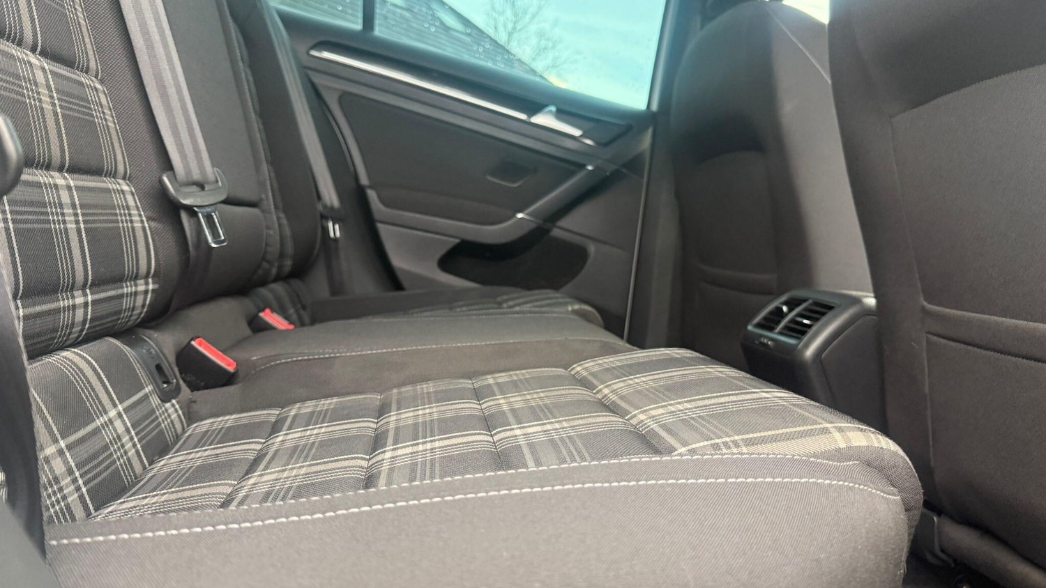 Used Volkswagen Golf 2013 for sale - 76786609: Photo 52