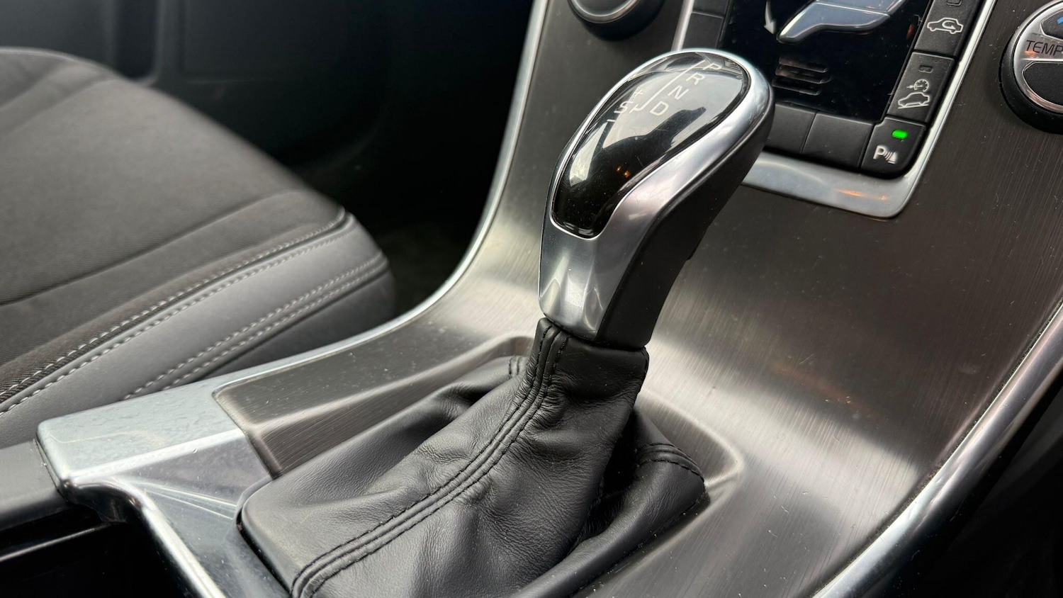 Used Volvo XC60 2013 for sale - 76786406: Photo 40