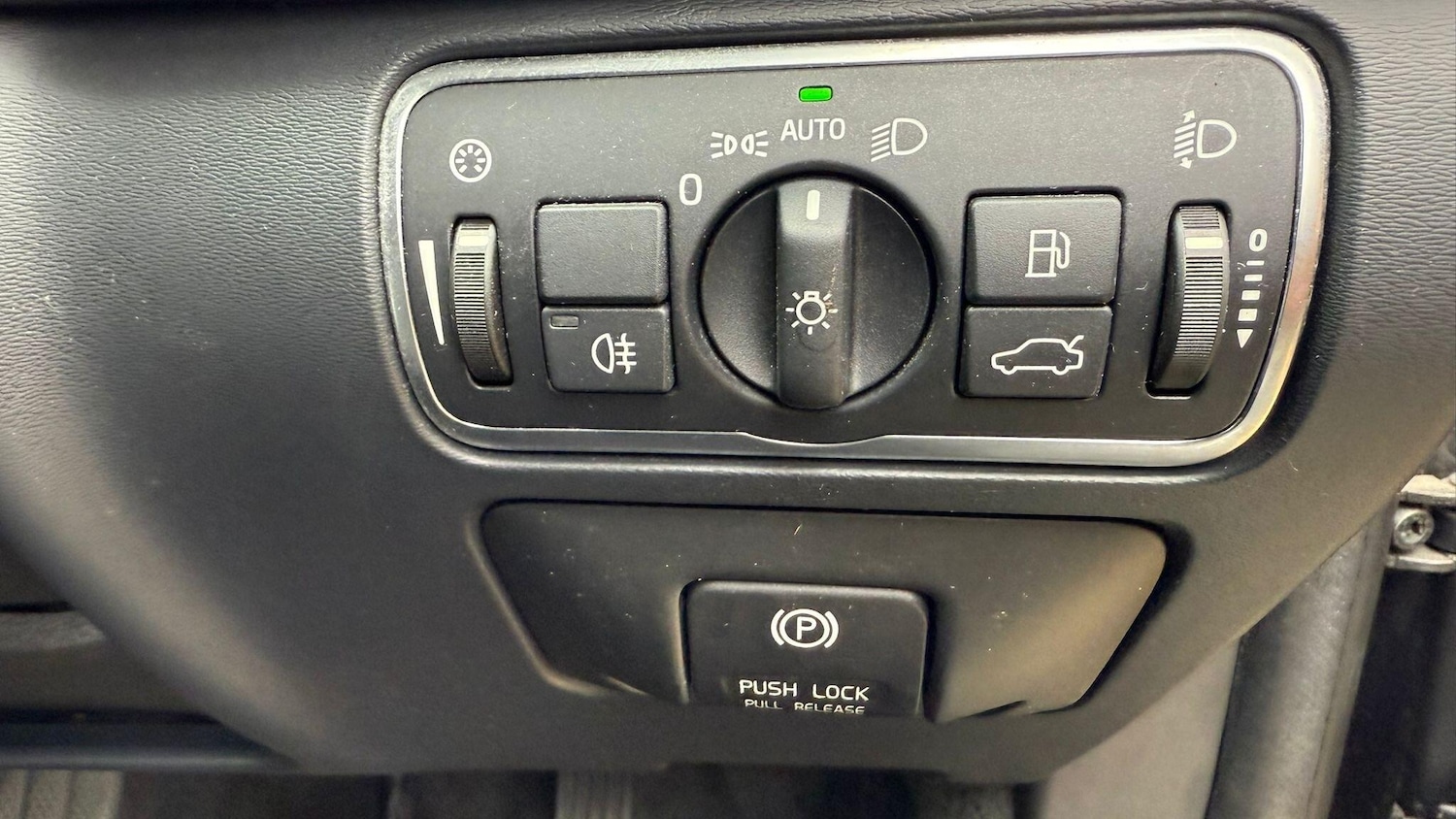 Used Volvo XC60 2013 for sale - 76786406: Photo 42