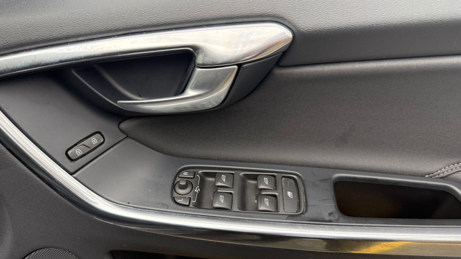 Used Volvo XC60 2013 for sale - 76786406: Photo 43