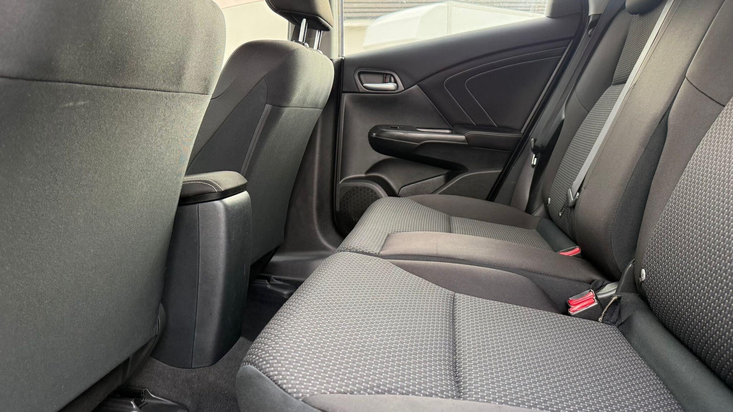 Used Honda Civic 2015 for sale - 77977920: Photo 46