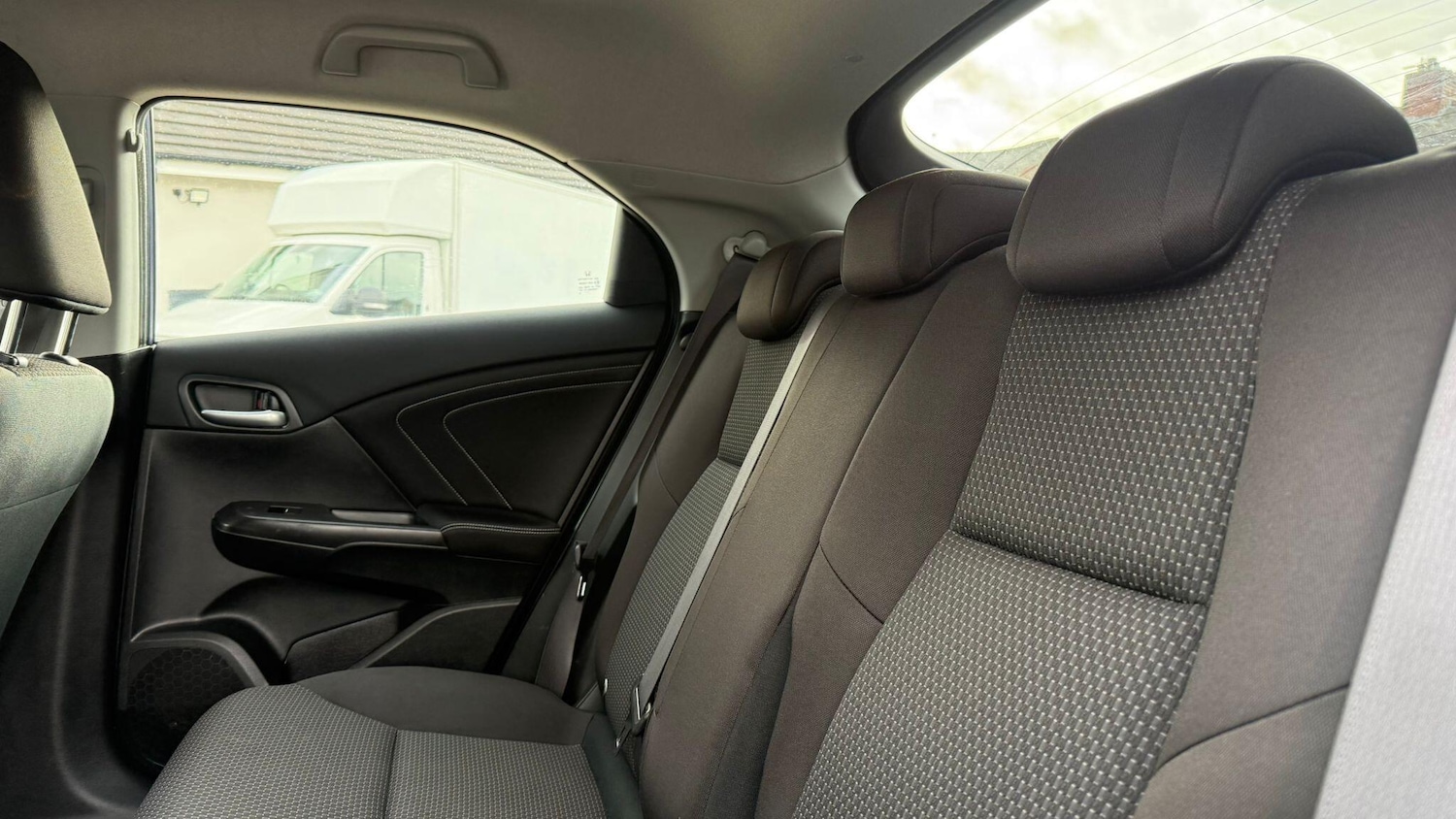 Used Honda Civic 2015 for sale - 77977920: Photo 48