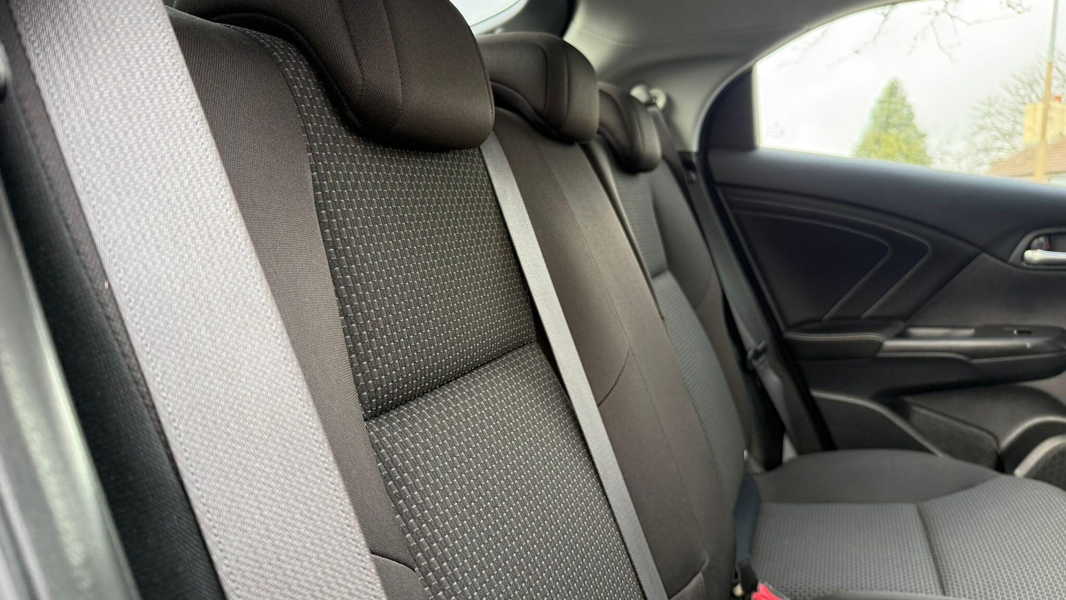 Used Honda Civic 2015 for sale - 77977920: Photo 51