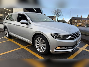Used Volkswagen Passat 2015 for sale - 77230082: Photo