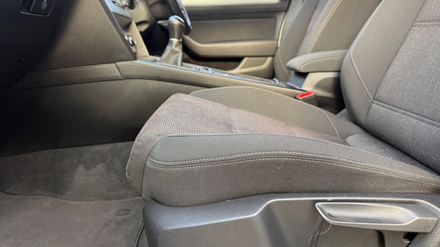 Used Volkswagen Passat 2015 for sale - 77230082: Photo 40