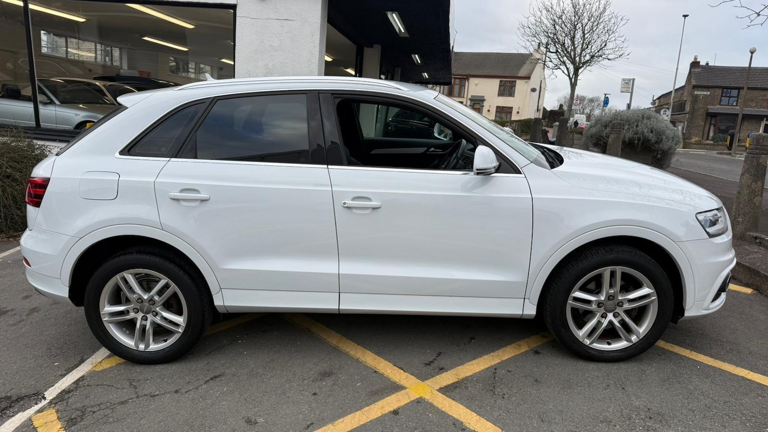Used Audi Q3 2013 for sale - 77081324: Photo 14