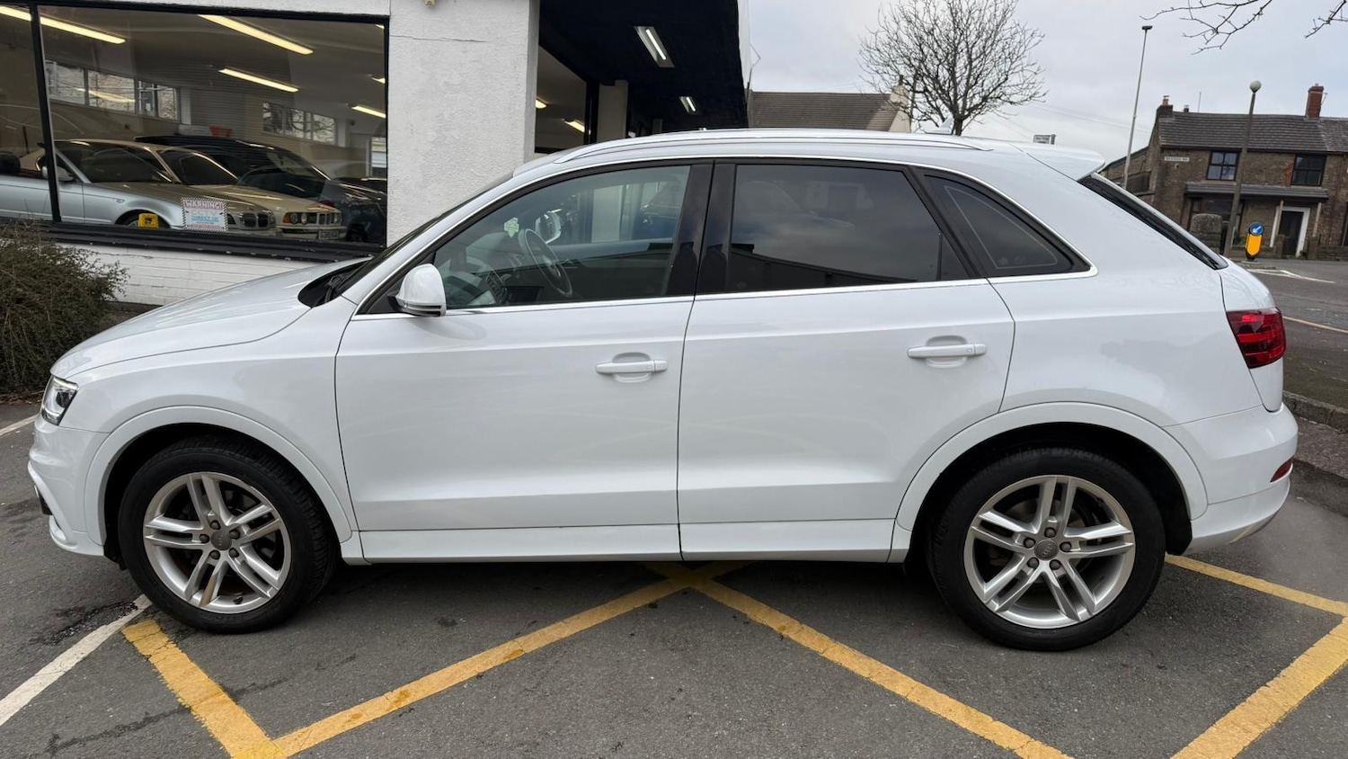 Used Audi Q3 2013 for sale - 77081324: Photo 15