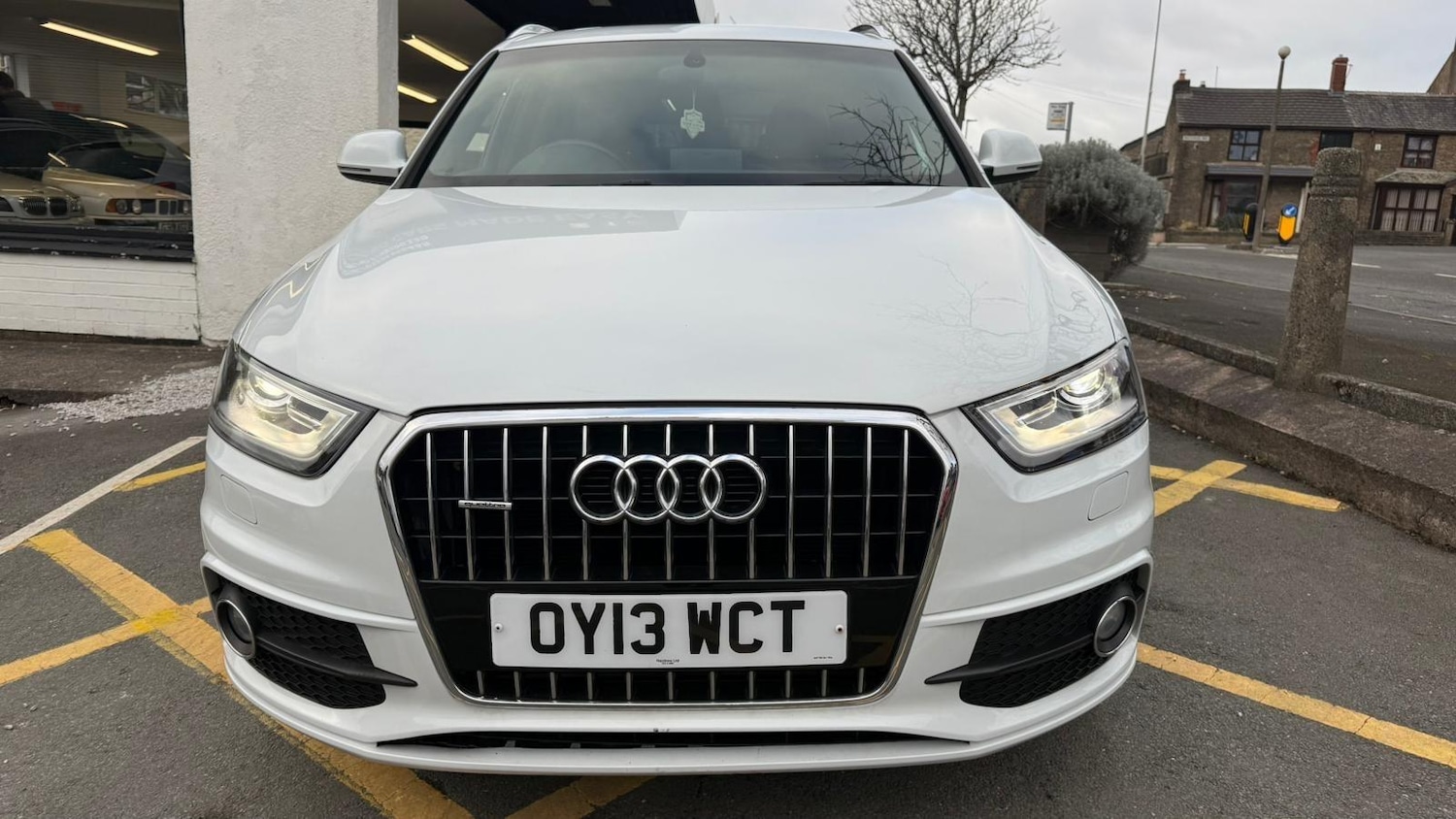 Used Audi Q3 2013 for sale - 77081324: Photo 2