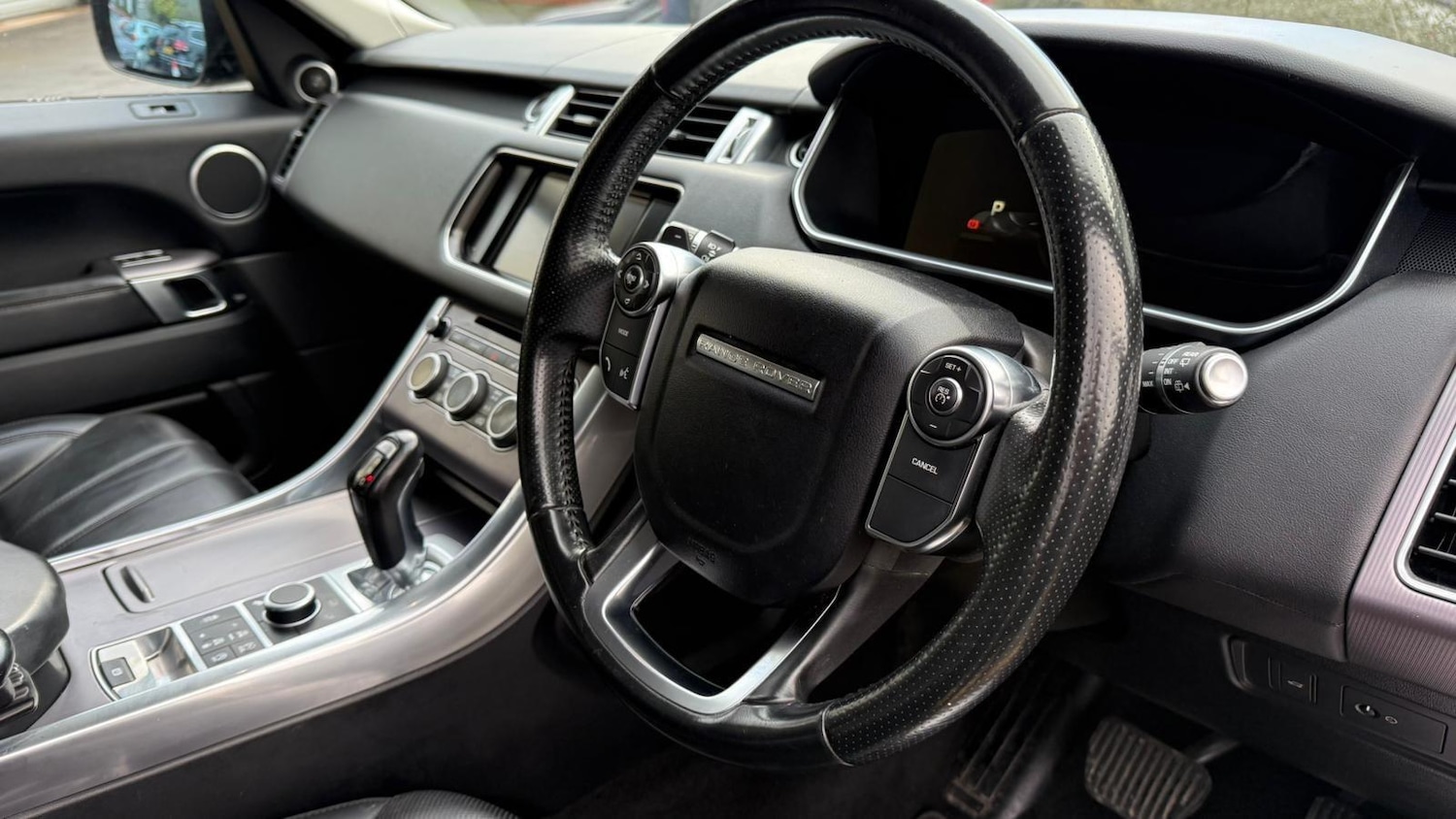 Used Land Rover Range Rover Sport 2015 for sale - 76786709: Photo 36